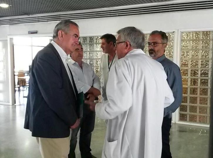 González Tovar se compromete en Caravaca a apoyar un Plan de Inversiones del Hospital Comarcal