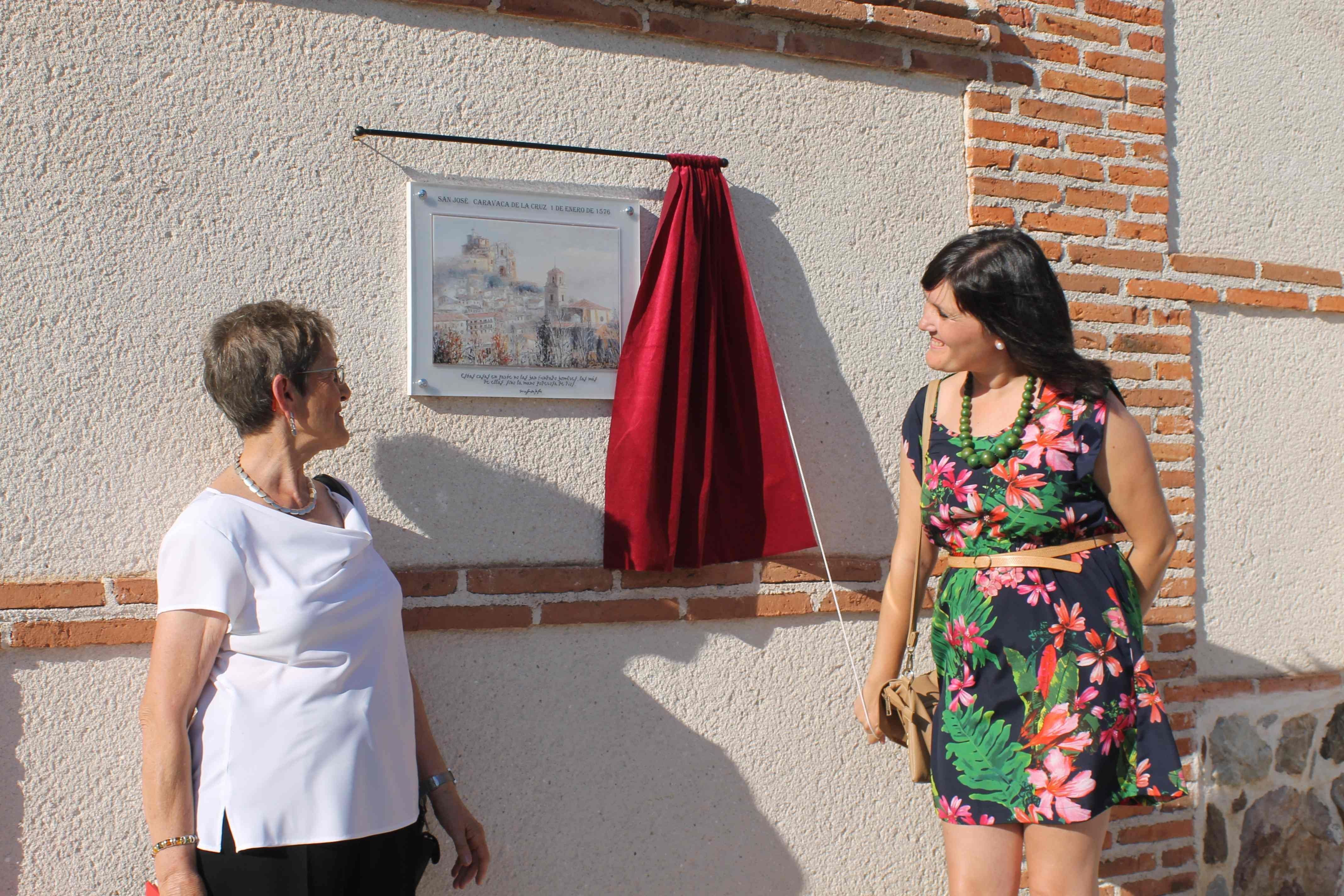 Gotarrendura le dedica una placa a Caravaca en el lugar donde Santa Teresa pasó parte su infancia y juventud