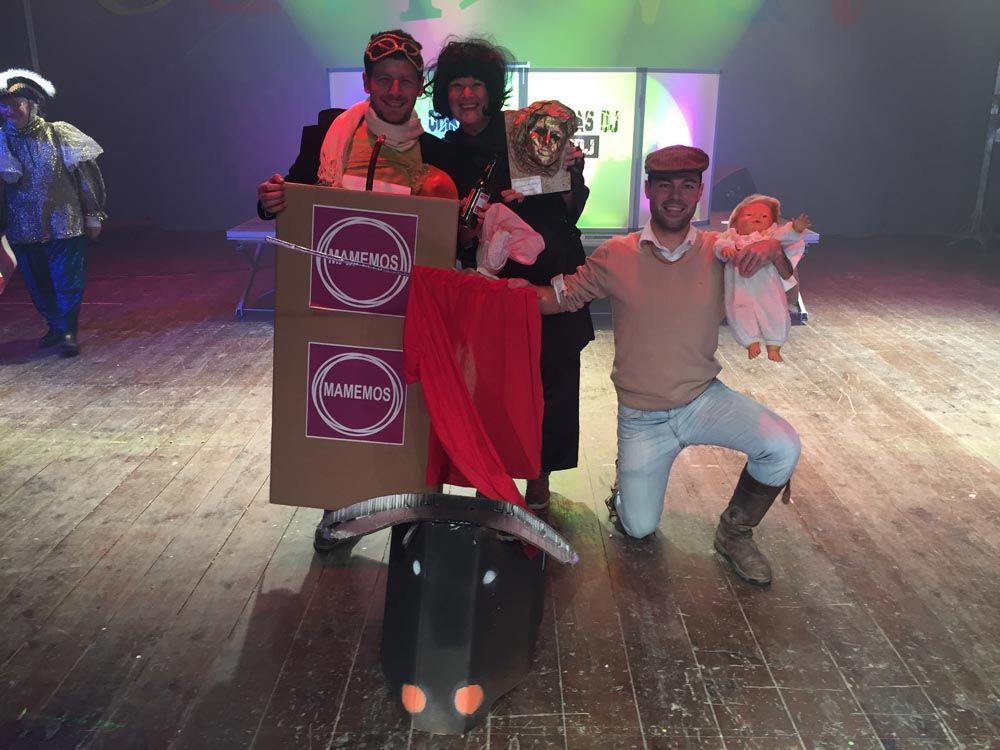 Cehegín vive su noche más alegre con la Fiesta del “Mascarón” y la entrega de premios del concurso