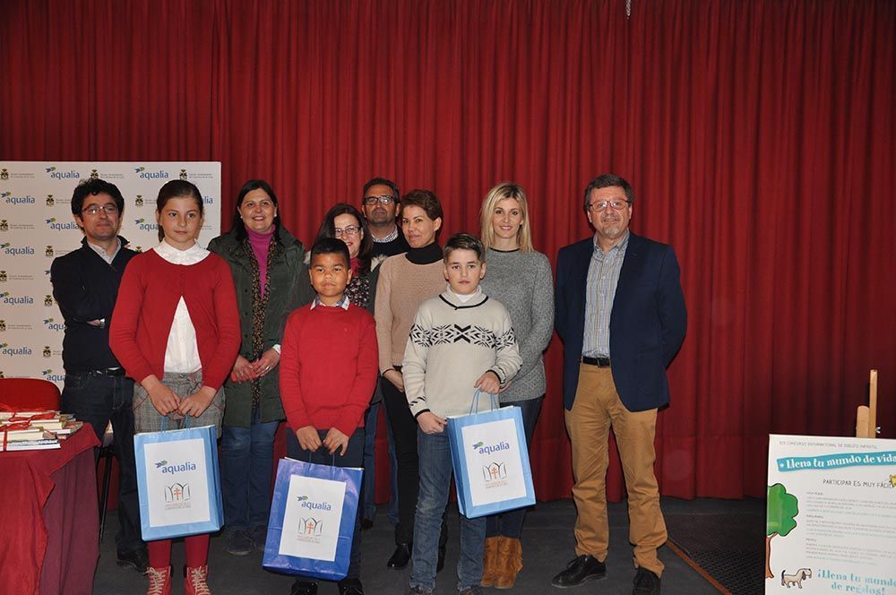 Entregados en Caravaca los premios del concurso de dibujo de Aqualia
