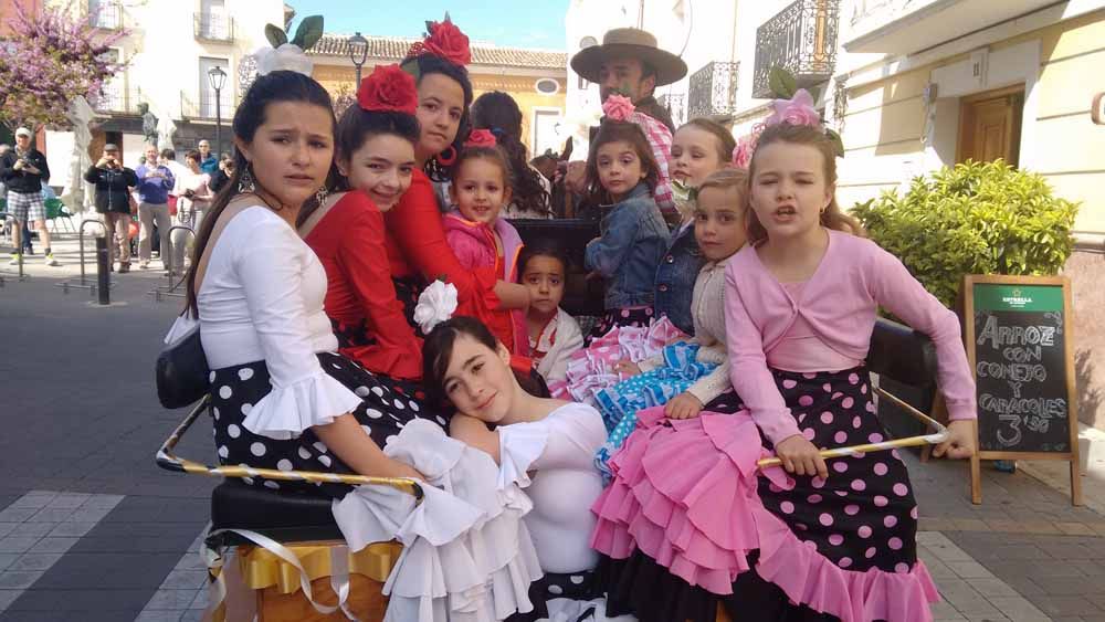 Sevillanas, flamenco y rumbas para un domingo de fiesta en Bullas