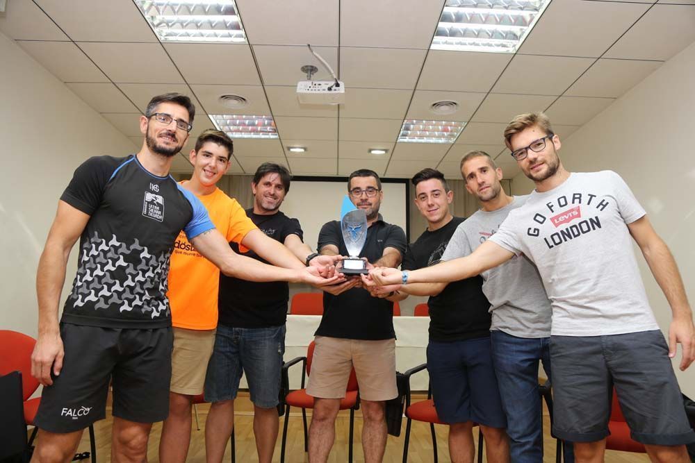 La UCAM premia al Club Falco Trail como ejemplo de prueba deportiva en la Región de Murcia