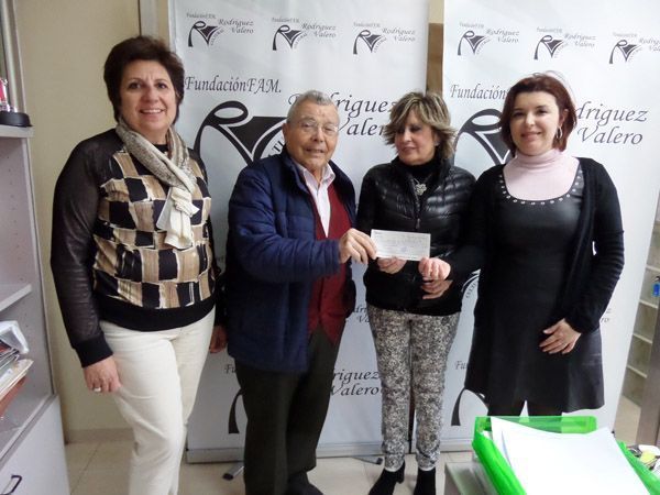 La Fundación Fam. Rodríguez Valero entrega su ayuda a los centros educativos de educación Infantil y Primaria de Calasparra