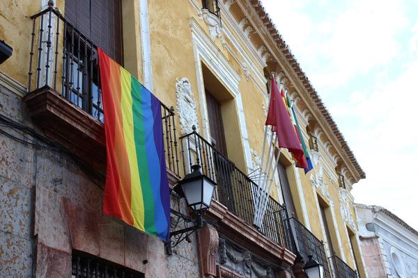 Cehegín reivindica una sociedad plural, diversa y libre en el Día del Orgullo LGTBI