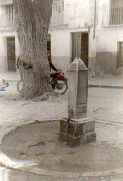 Fuente de la Plaza Nueva