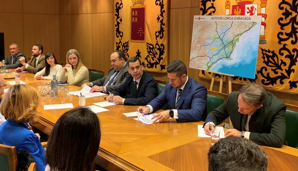 El Gobierno regional impulsa la actualización del estudio de trazado de la autovía Lorca-Caravaca de la Cruz