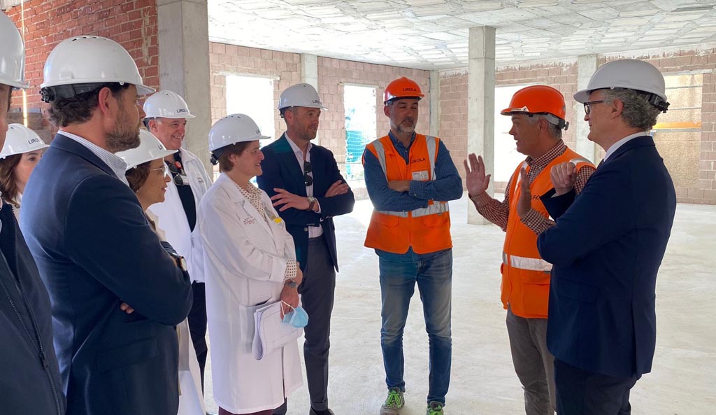 Las obras de mejora en el Hospital Comarcal del Noroeste y en el Centro de Salud de Caravaca suman una inversión cercana a los once millones de euros