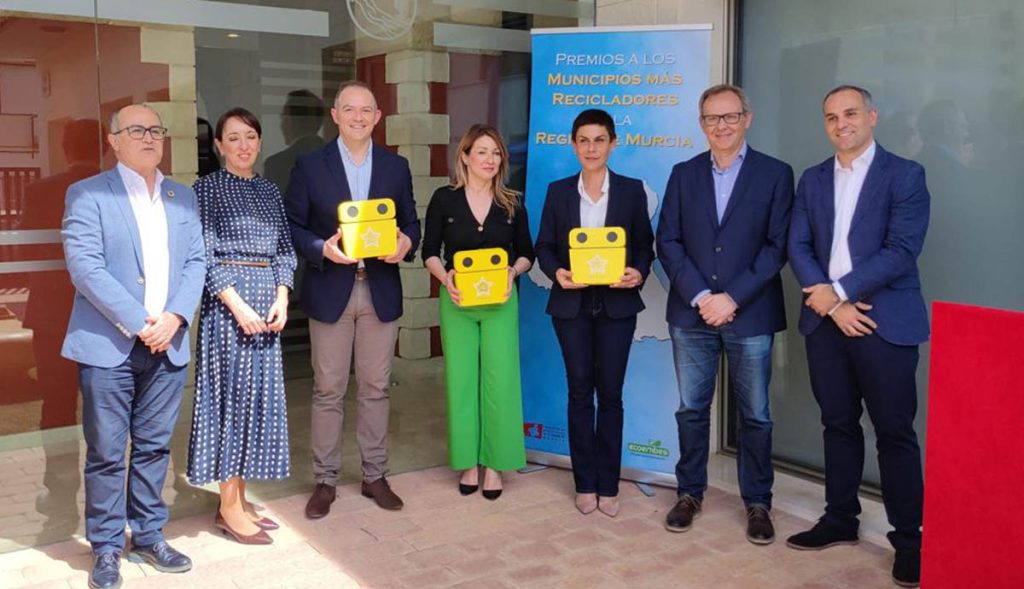 El Ayuntamiento de Campos del Río recibe uno de los Premios de Reciclaje 2022