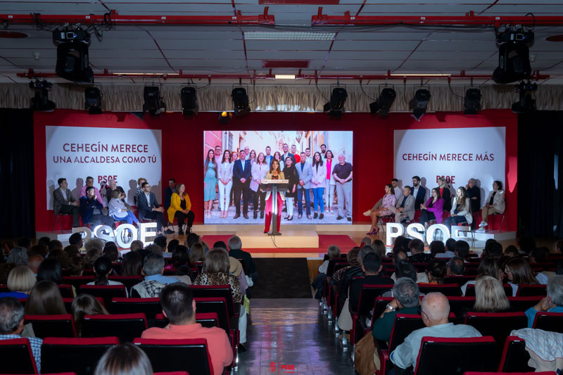 Maravillas Fernández presenta la candidatura del PSOE de Cehegín a las municipales