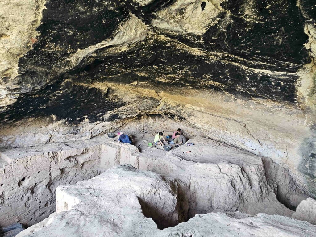 La campaña arqueológica 2023 en Cueva Negra continúa arrojando valiosos datos