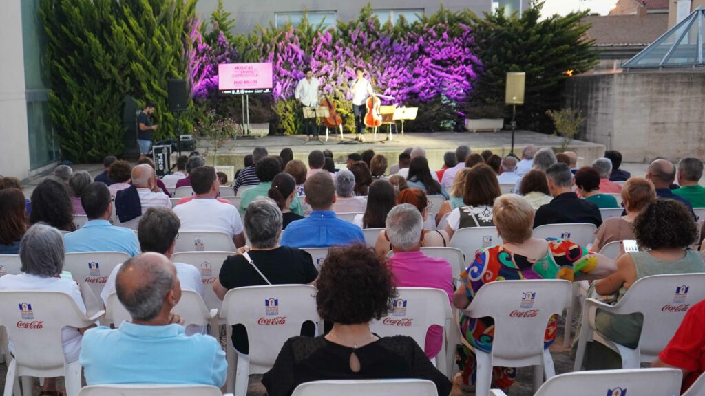 Músicas en la Ermita arrancó este sábado en Barranda con la actuación del Duo Millos