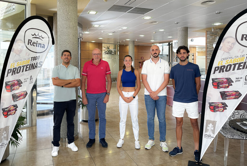 Postres y Yogur Reina renueva el contrato de patrocinio deportivo con la tenista María Paredes