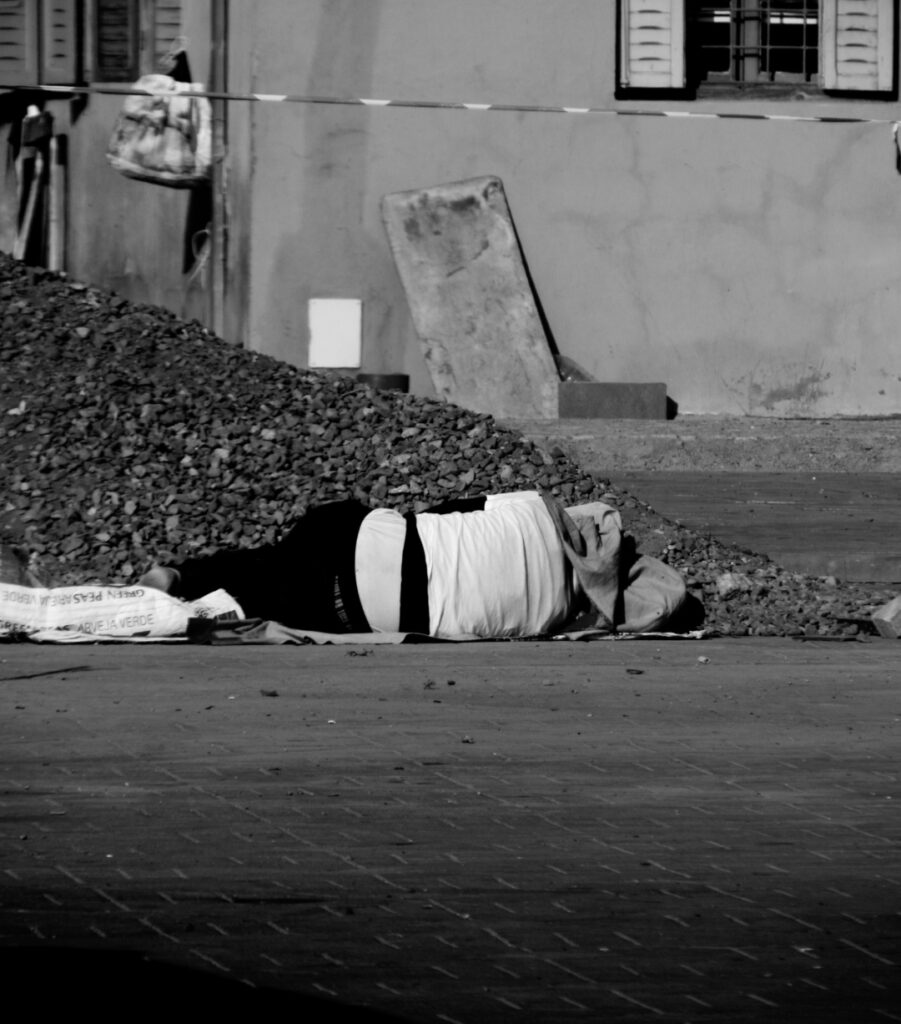 Desolación en Marruecos: "Los muertos pobres también son mi patria"