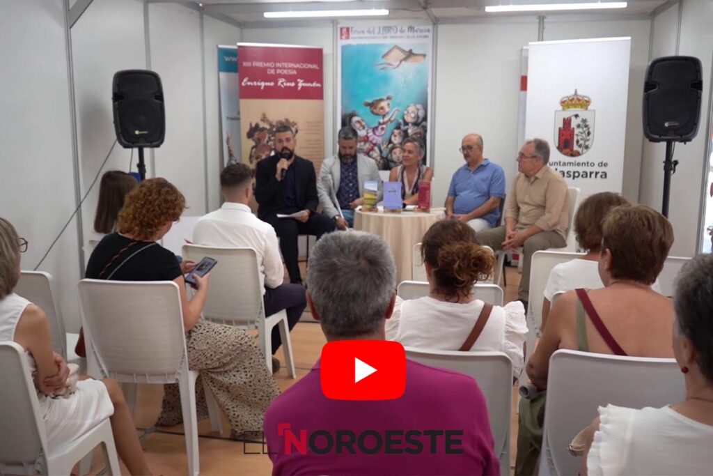 VÍDEO | Calasparra presenta el Premio de Poesía Enrique Rius Zunón en la Feria del Libro de Murcia