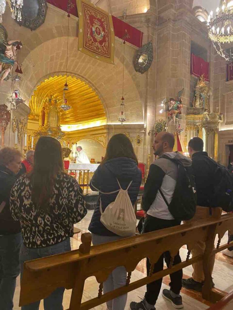 Un grupo de periodistas italianos especializados en turismo religioso y cultural visitan la Región para conocer el Año Jubilar de Caravaca