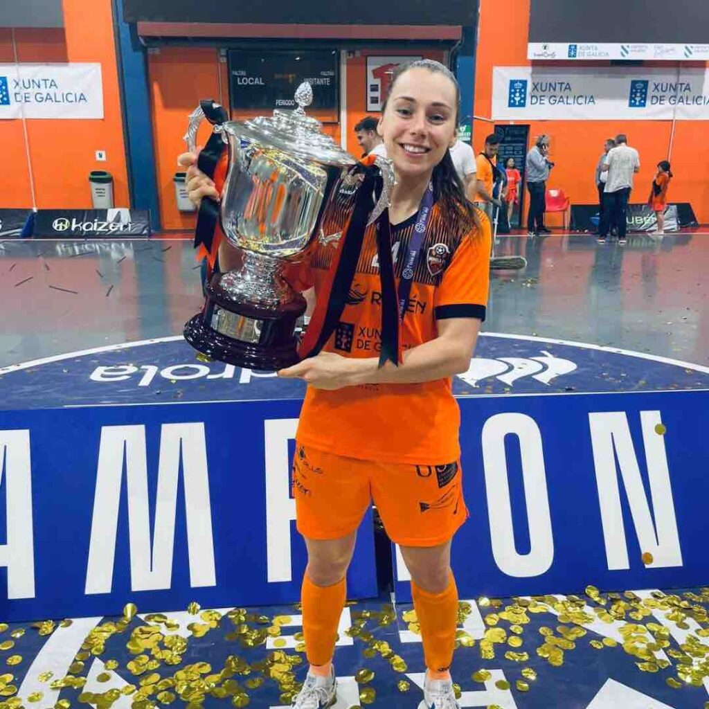 La deportista Noelia Montoro se proclama Campeona de Liga con su equipo Burela FS