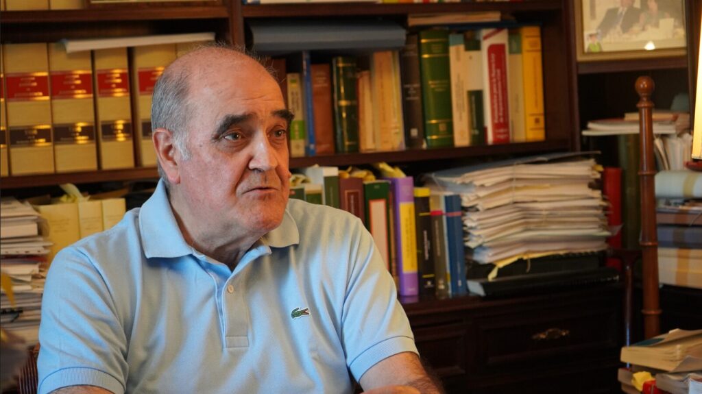 Juan Ramón Calero: "Me indigna que algunos dirigentes políticos inciten al radicalismo"